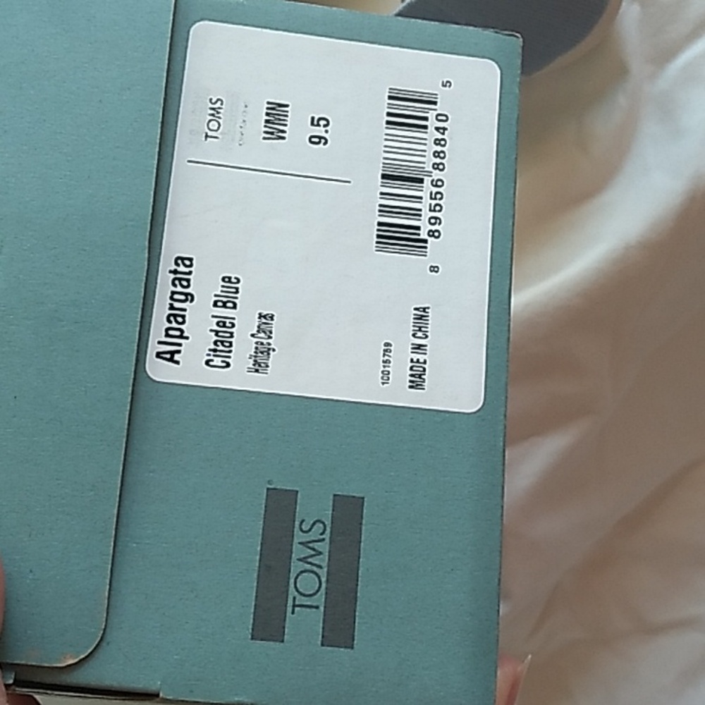🩵⚡️⭐New In Box Women's Toms light blue canvas shoes size 9.5🩵⚡️⭐ - Picture 8 of 9